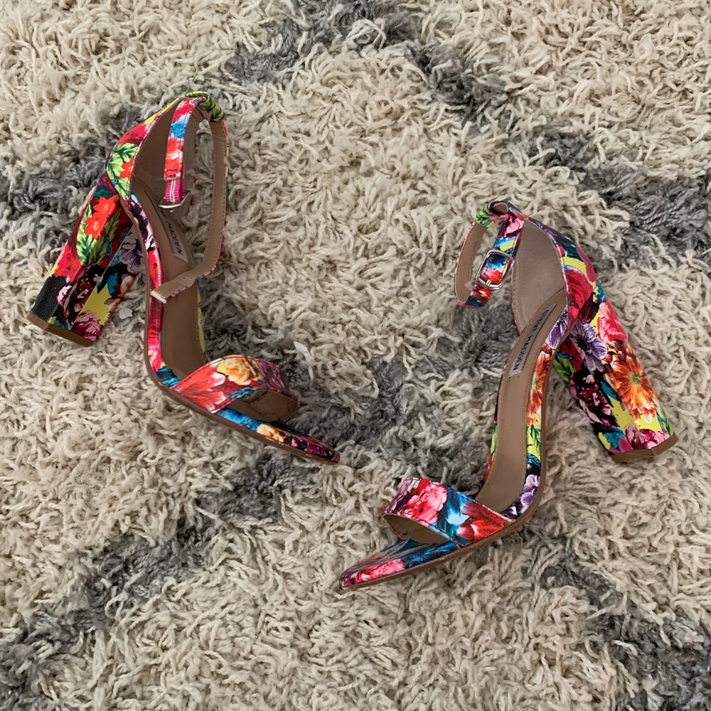 Floral Steve Madden Carrson Size 7 Block H…